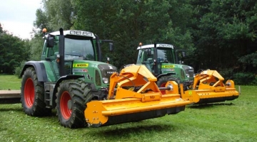 Trekker met klepelmaaier Optie: fronthef en/of achterhef